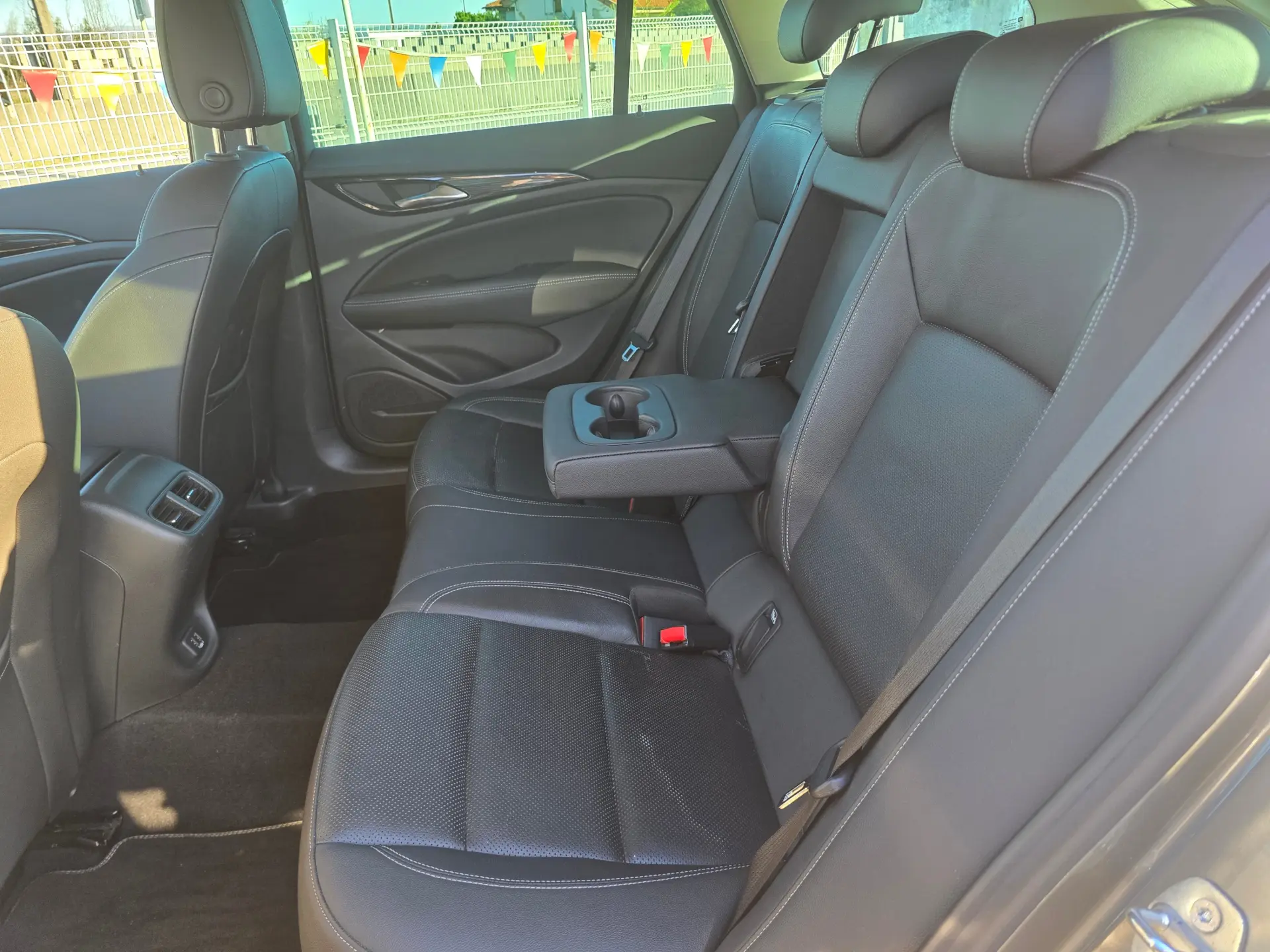 Opel Insignia Sports Tourer 1.6 CDTi Business Edition Auto 31