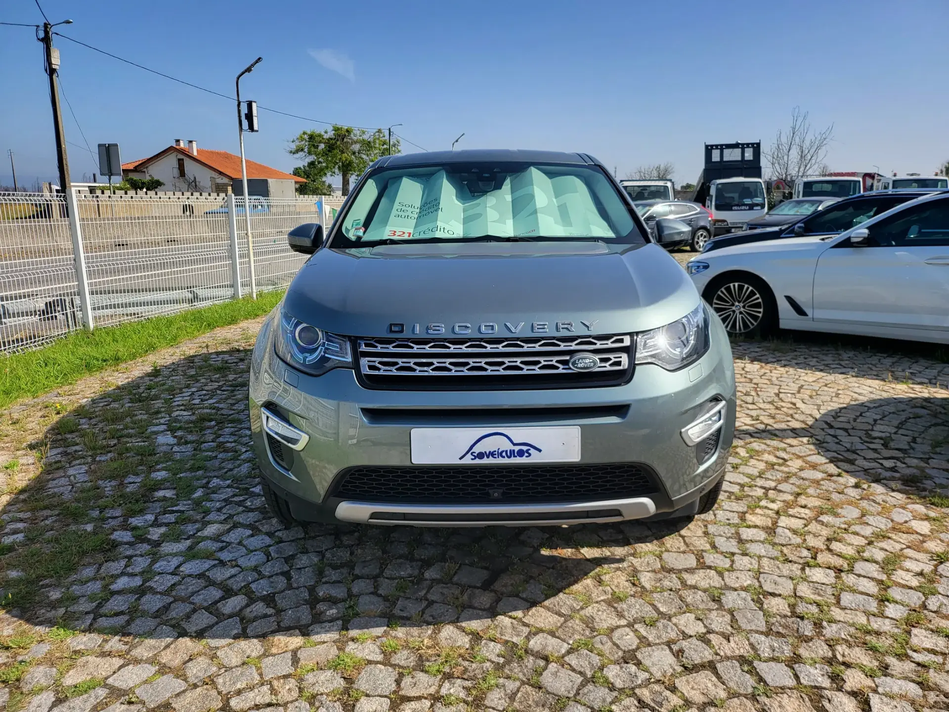 Land Rover Discovery Sport 2.0 TD4 HSE Luxury 7L Auto 2