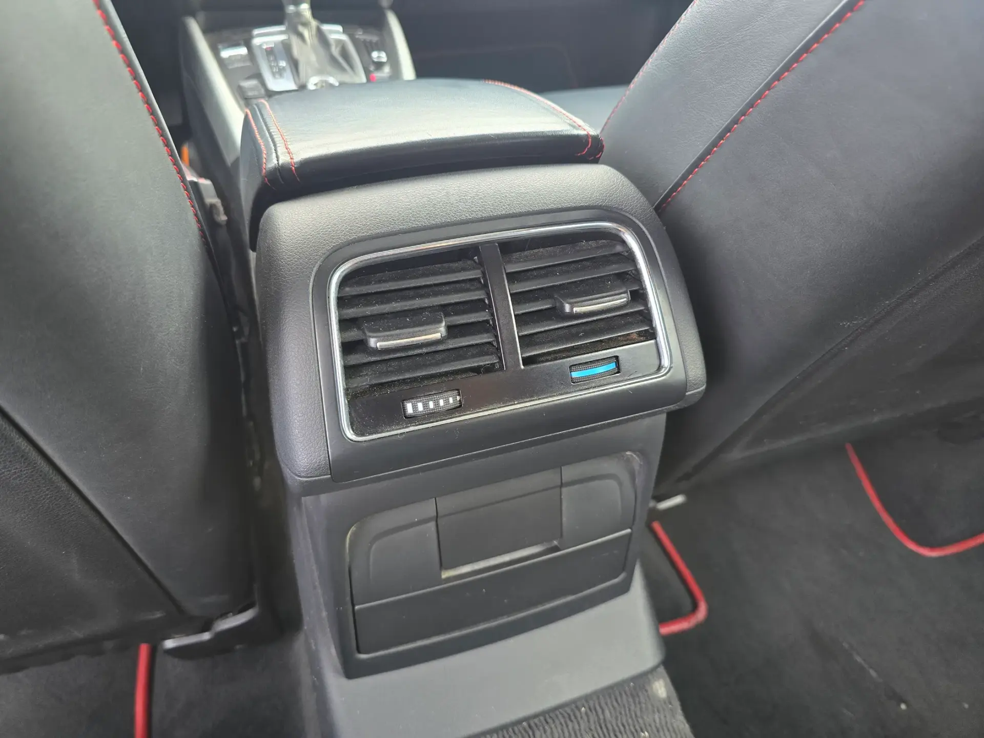 Audi Q5 3.2 V6 FSi Exclusive S-tronic 31