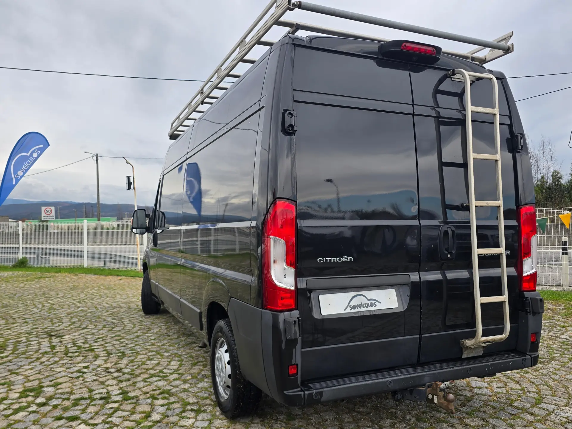 Citroën Jumpy 2.0 BlueHDi M Confort Semi-Vidrado 4