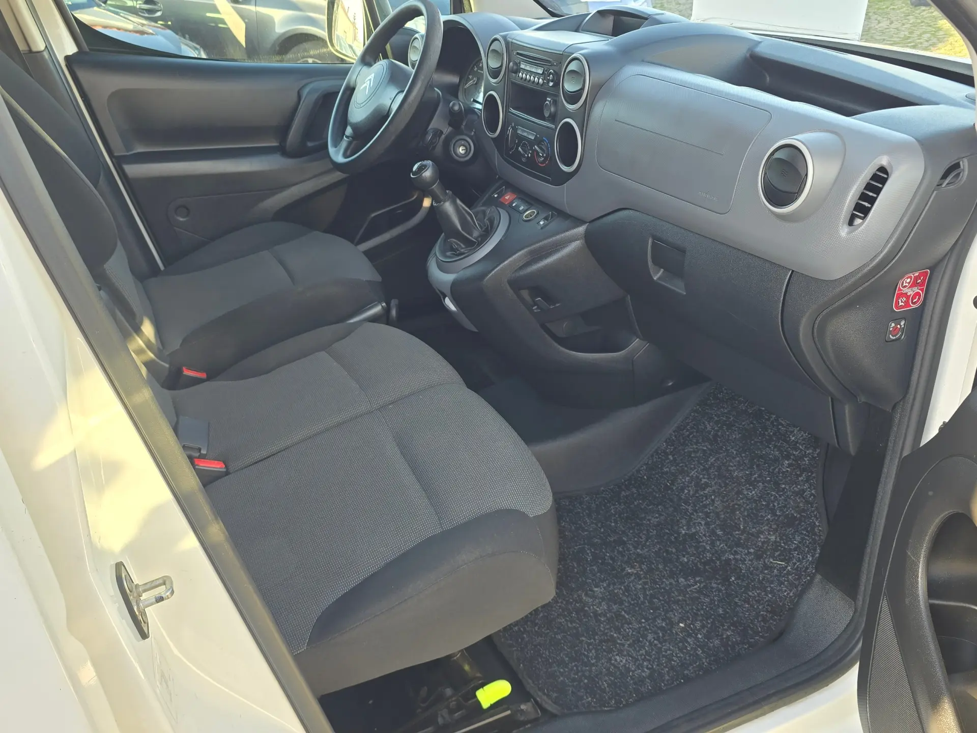 Citroën Berlingo 1.6 BlueHDi Feel 15