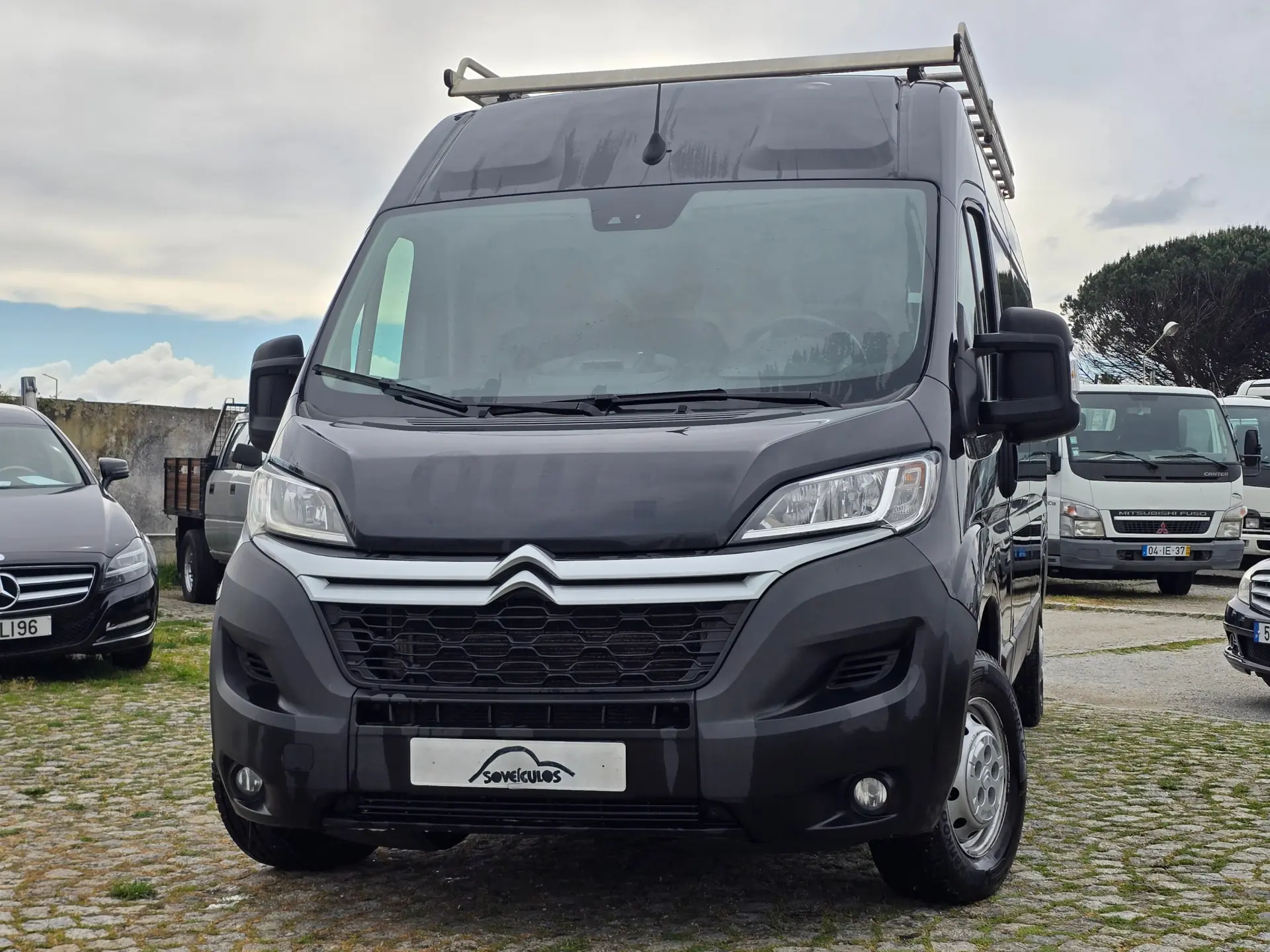 Citroën Jumpy 2.0 BlueHDi M Confort Semi-Vidrado 2