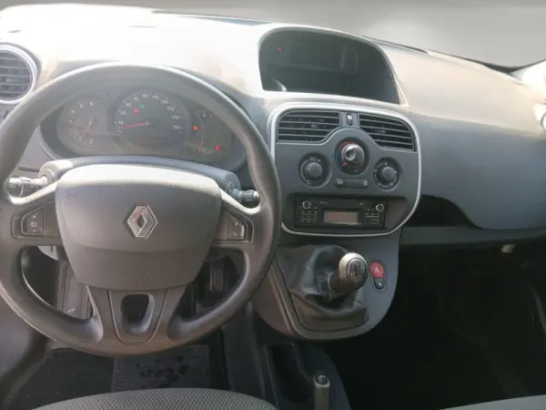 Renault Kangoo MAXI 90CV 3 LUGARES 10