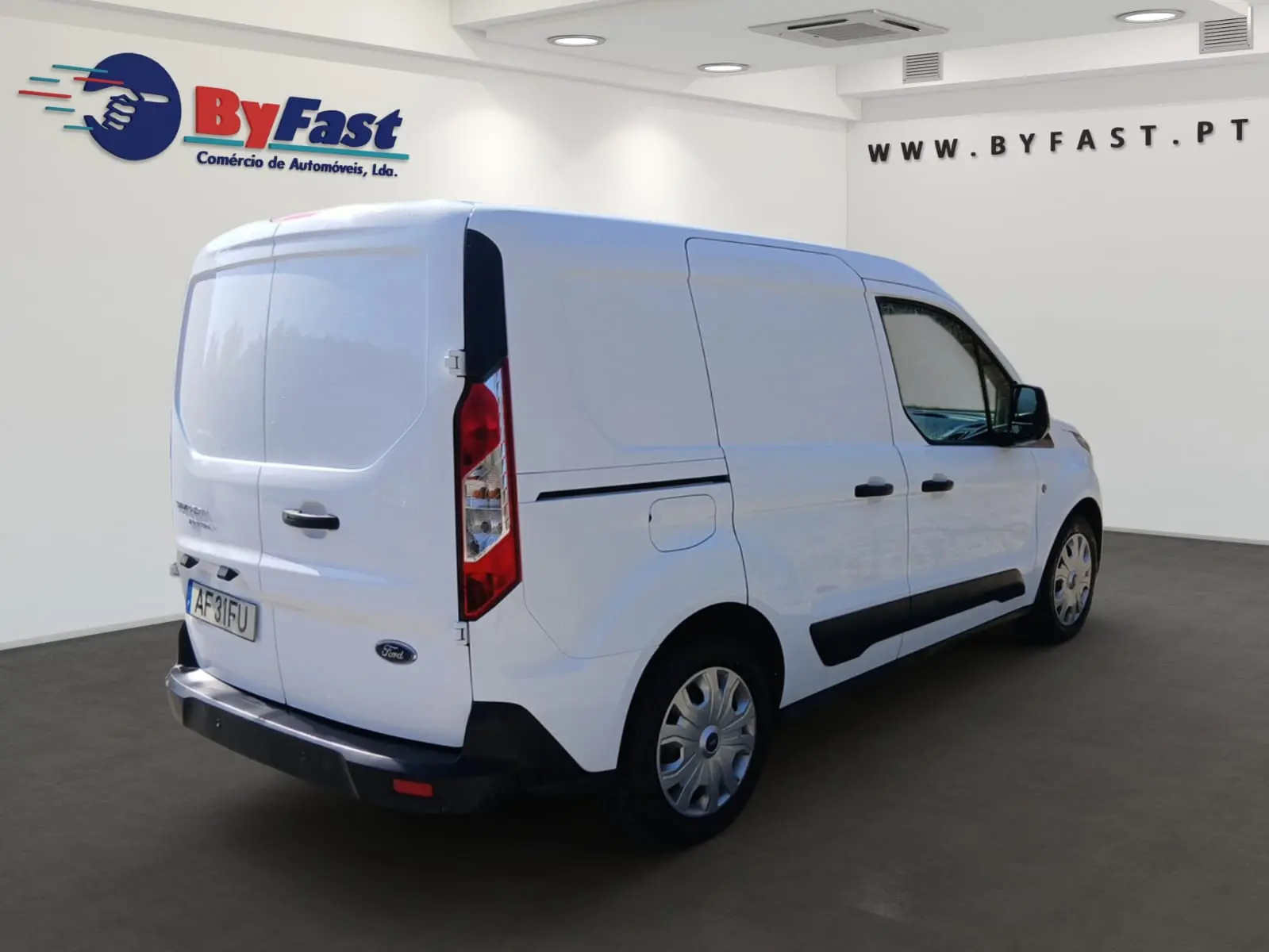 Ford Transit Connect 4