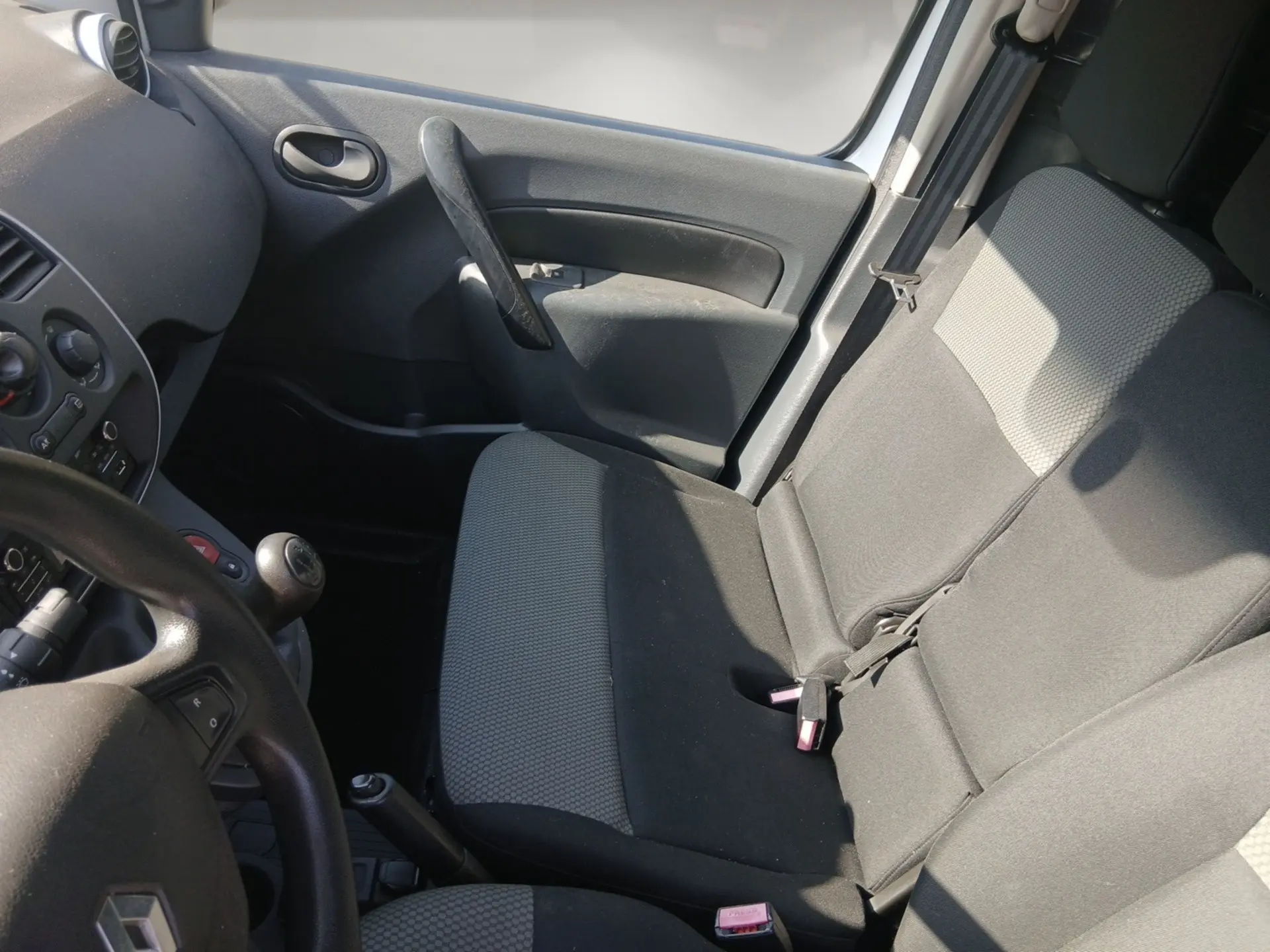 Renault Kangoo MAXI 90CV 3 LUGARES 11