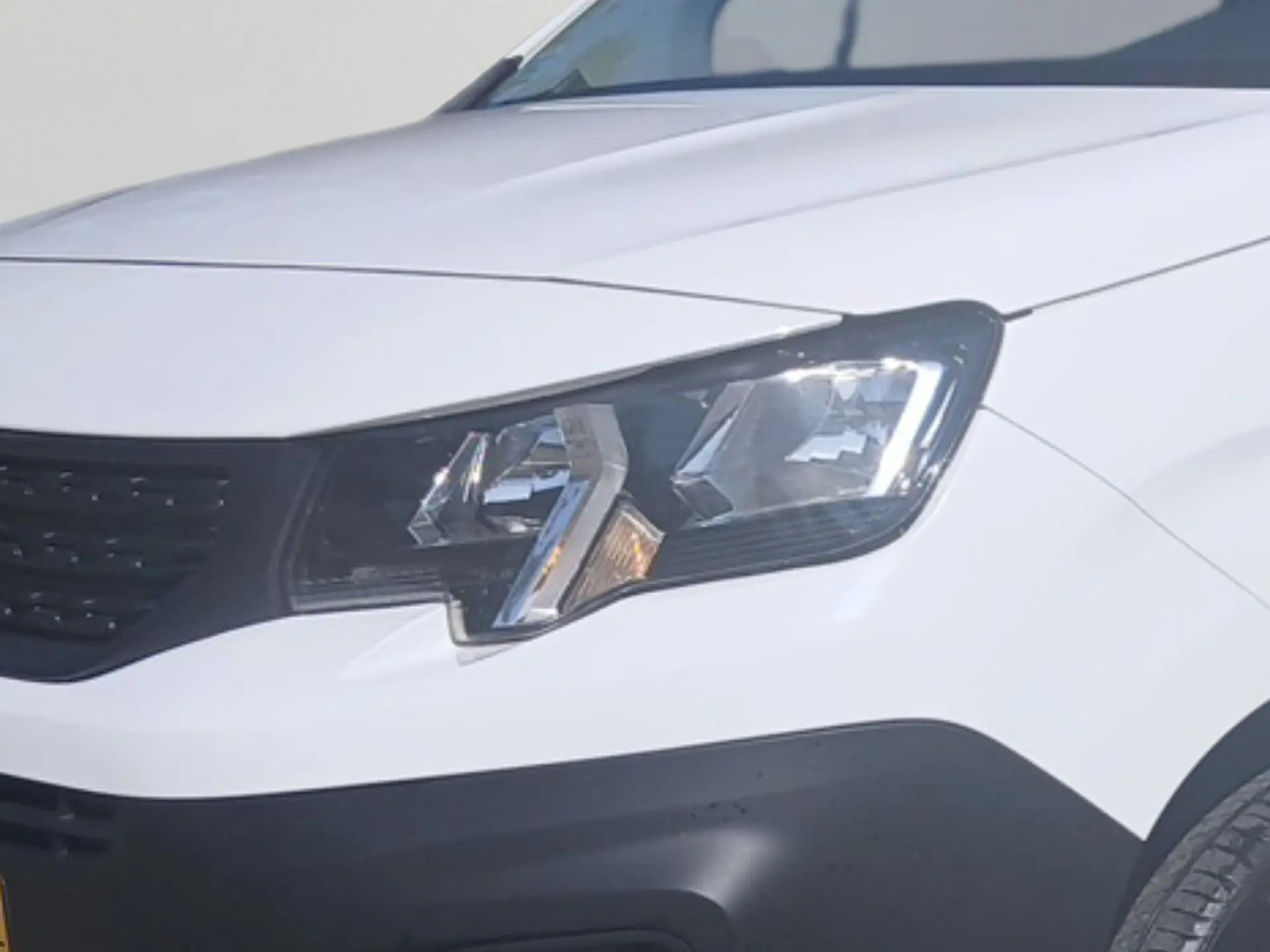 Peugeot Partner 1.6 BlueHDi Confort 4