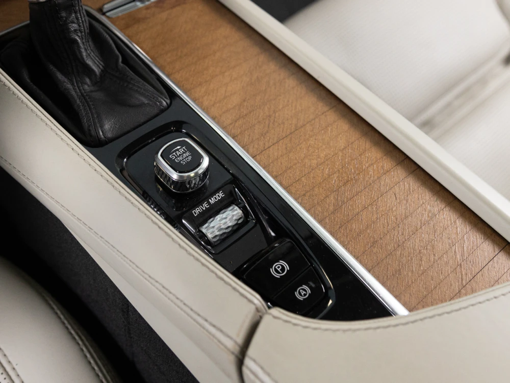 Volvo V90 D5 Inscription AWD Geartronic 22