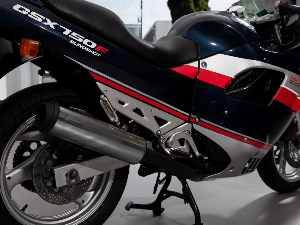 Suzuki GSX 750 F 6