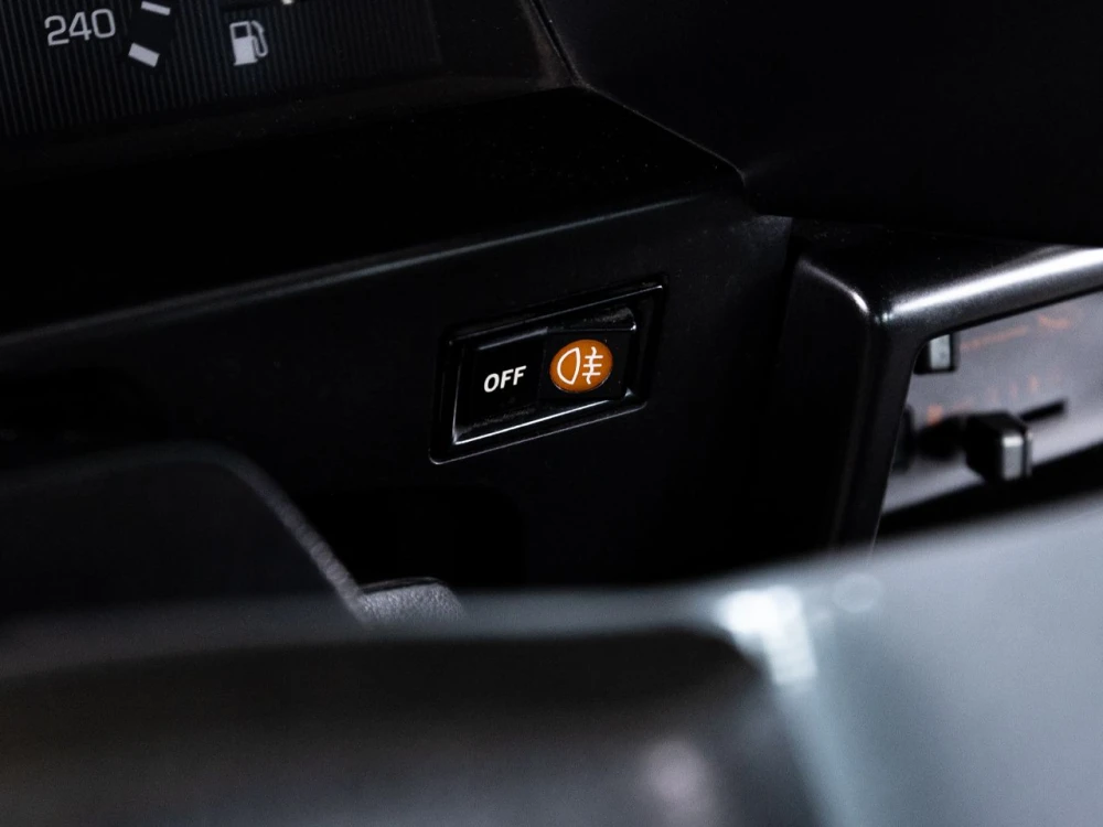 Toyota Corolla Coupe GT (AE86) 13