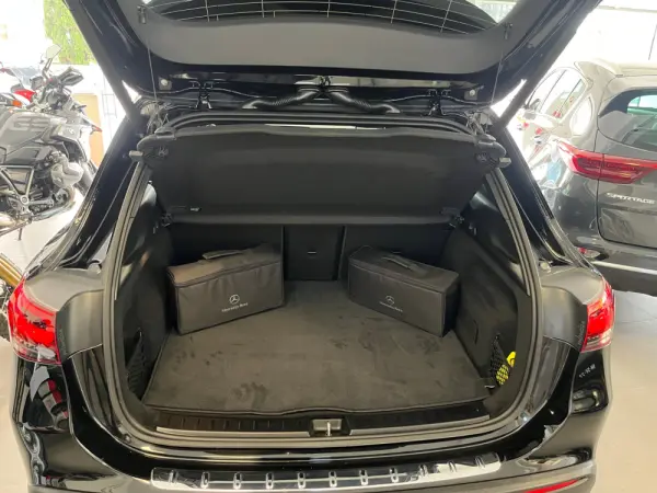 Mercedes-Benz EQA 250 Progressive 6