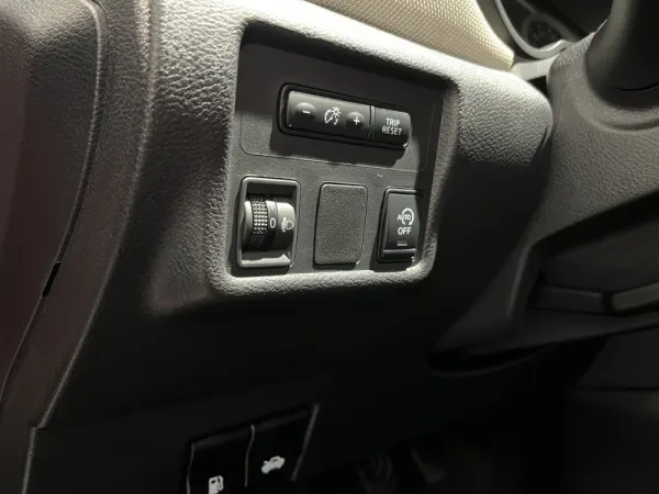 Nissan Micra 1.0 IG-T N-Connecta 20