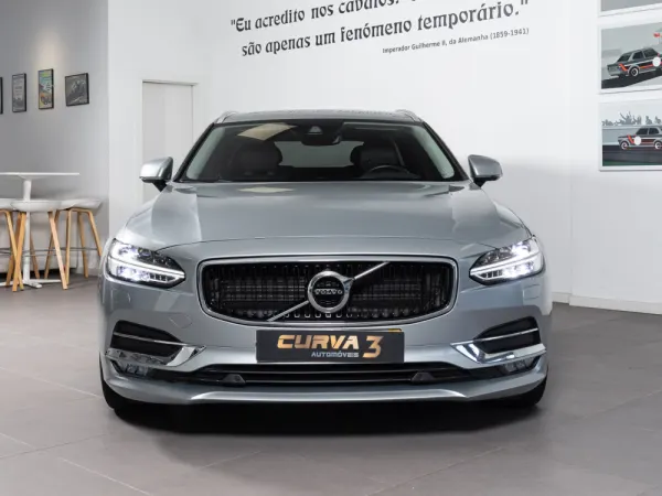 Volvo V90 2.0 D5 Momentum AWD Geartronic 3