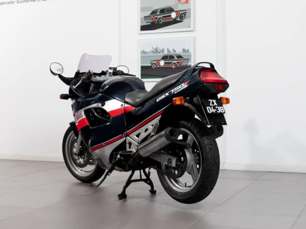 Suzuki GSX 750 F 2