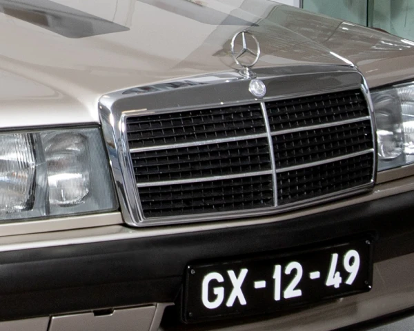 Mercedes-Benz 190 E 2.5-16v 2