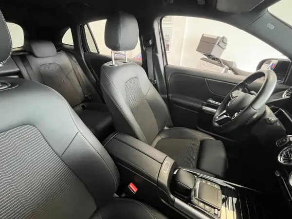 Mercedes-Benz EQA 250 Progressive 24