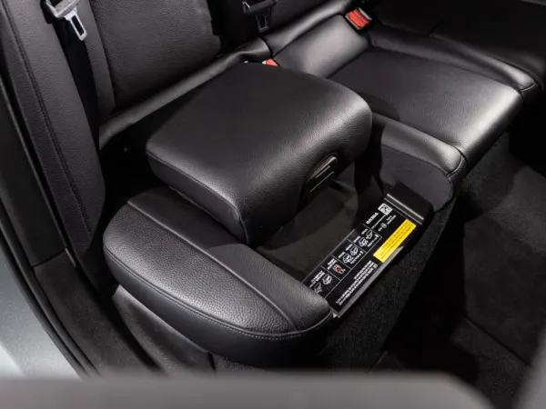 Volvo V90 2.0 D5 Momentum AWD Geartronic 19