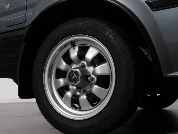 Toyota Corolla Coupe GT (AE86) 5