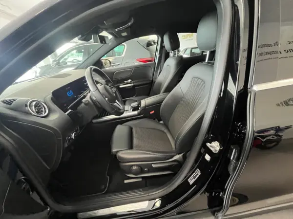 Mercedes-Benz EQA 250 Progressive 11