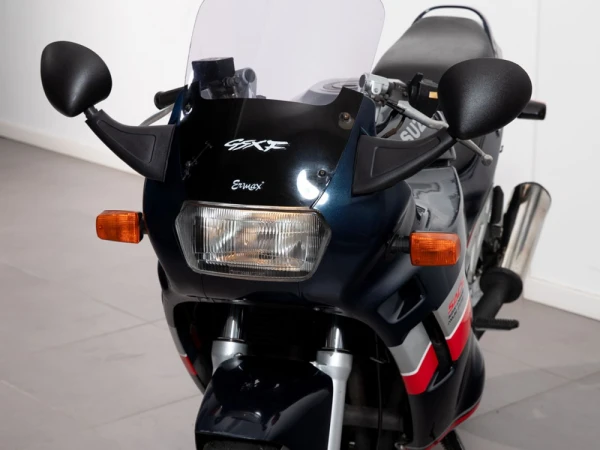 Suzuki GSX 750 F 3