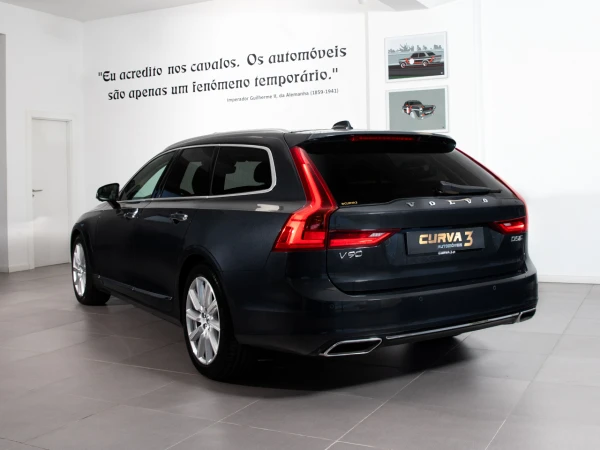 Volvo V90 D5 Inscription AWD Geartronic 4