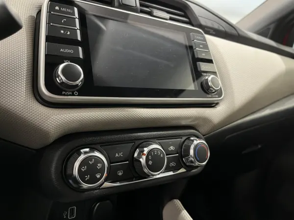 Nissan Micra 1.0 IG-T N-Connecta 22