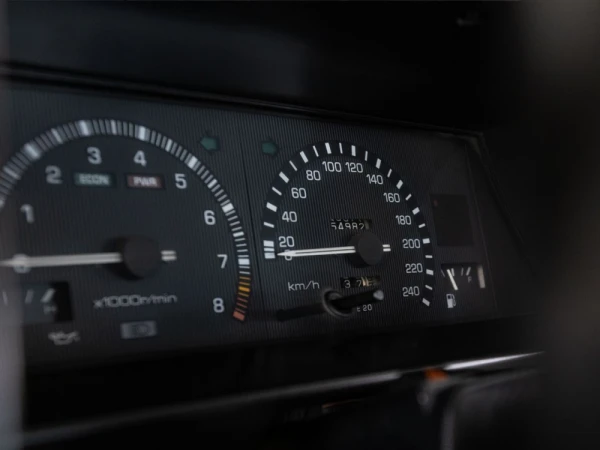 Toyota Corolla Coupe GT (AE86) 11