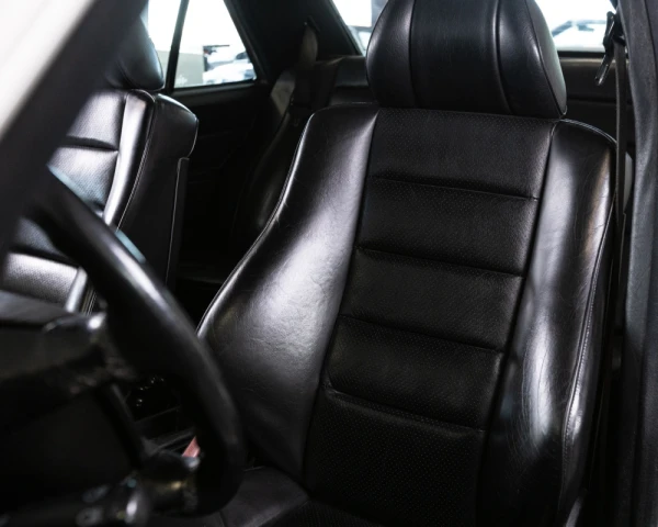 Mercedes-Benz 190 E 2.5-16v 15