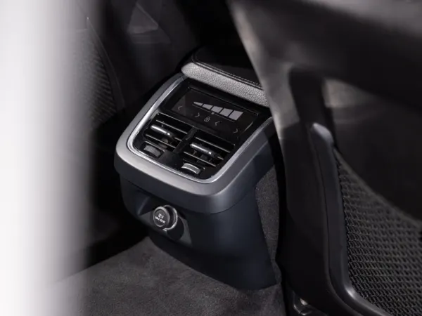 Volvo V90 2.0 D5 Momentum AWD Geartronic 20