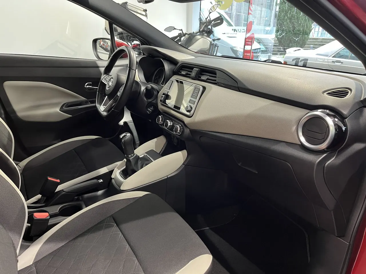 Nissan Micra 1.0 IG-T N-Connecta 17