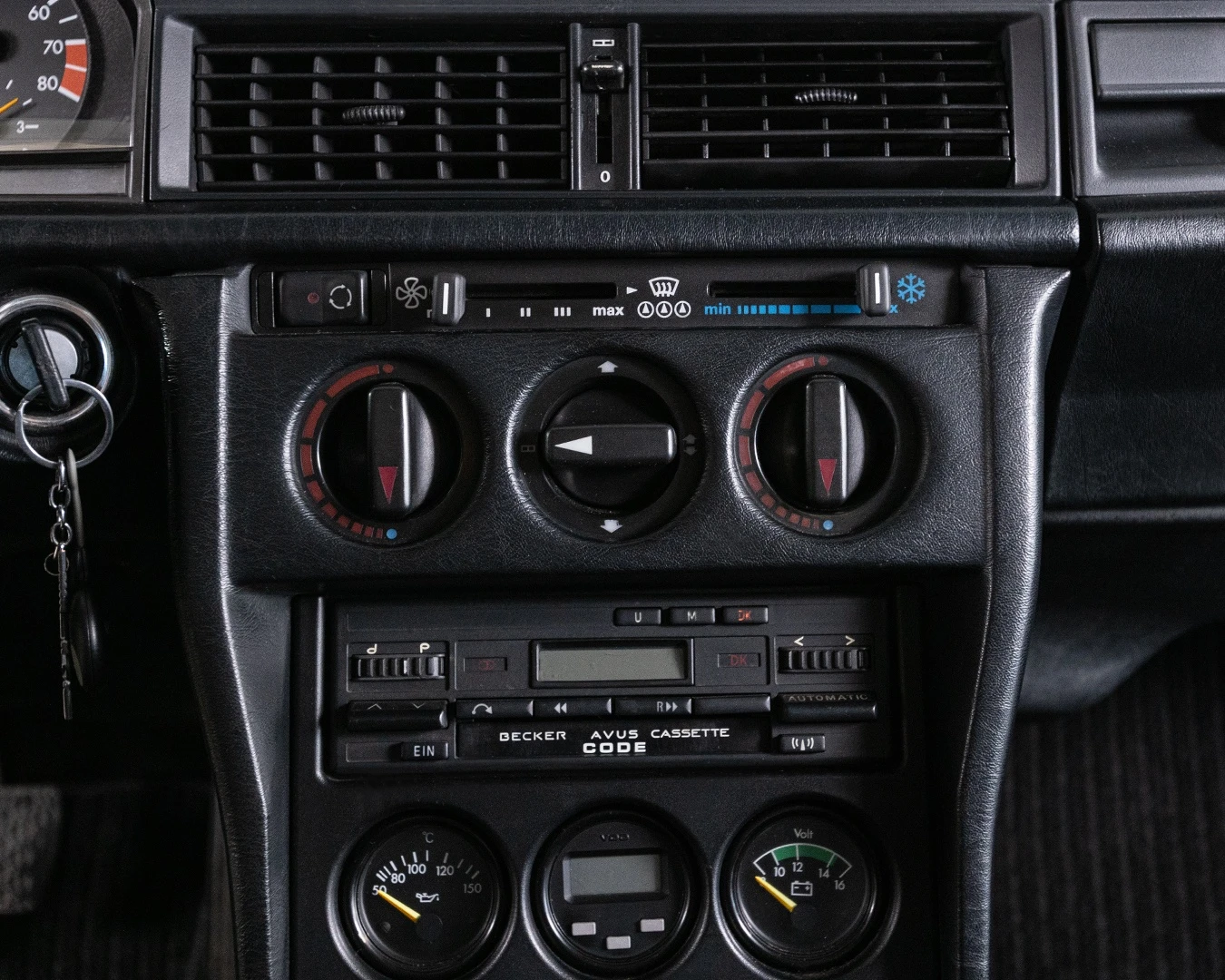 Mercedes-Benz 190 E 2.5-16v 19