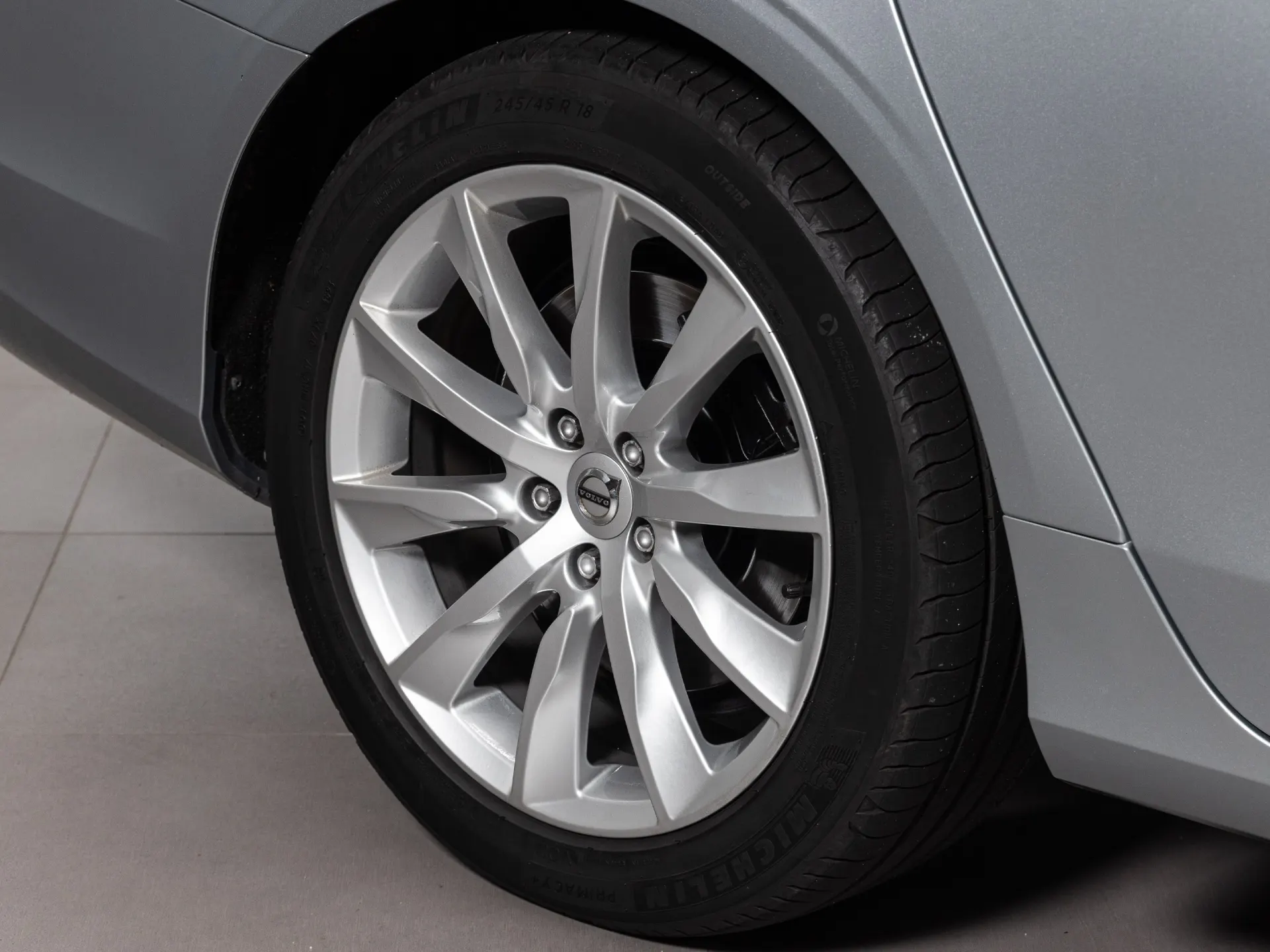 Volvo V90 2.0 D5 Momentum AWD Geartronic 7