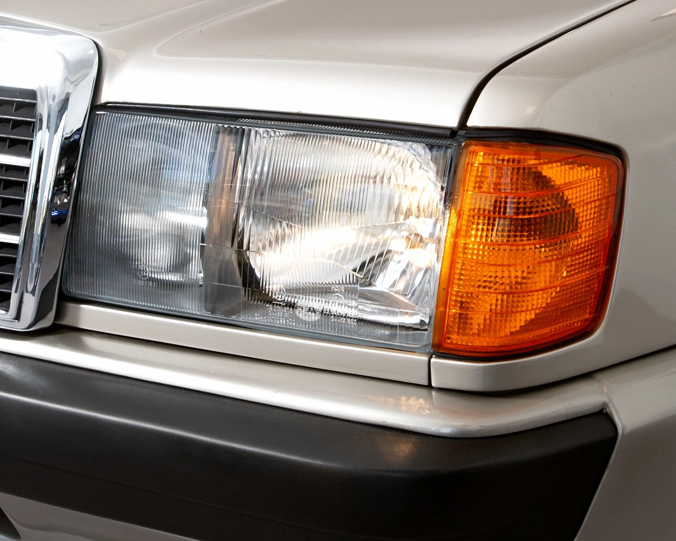 Mercedes-Benz 190 E 2.5-16v 12