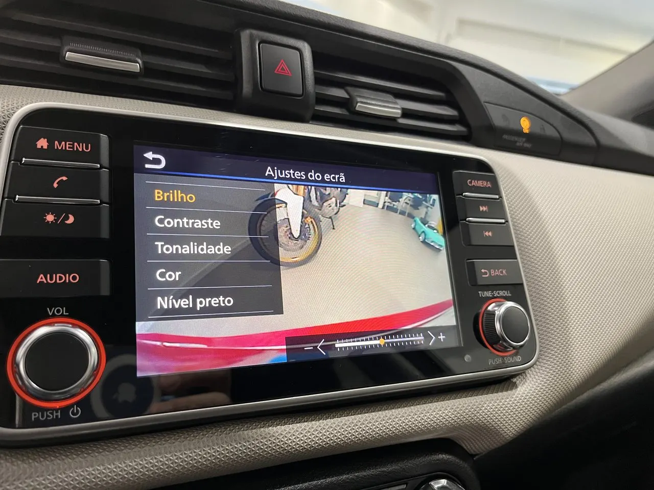 Nissan Micra 1.0 IG-T N-Connecta 27