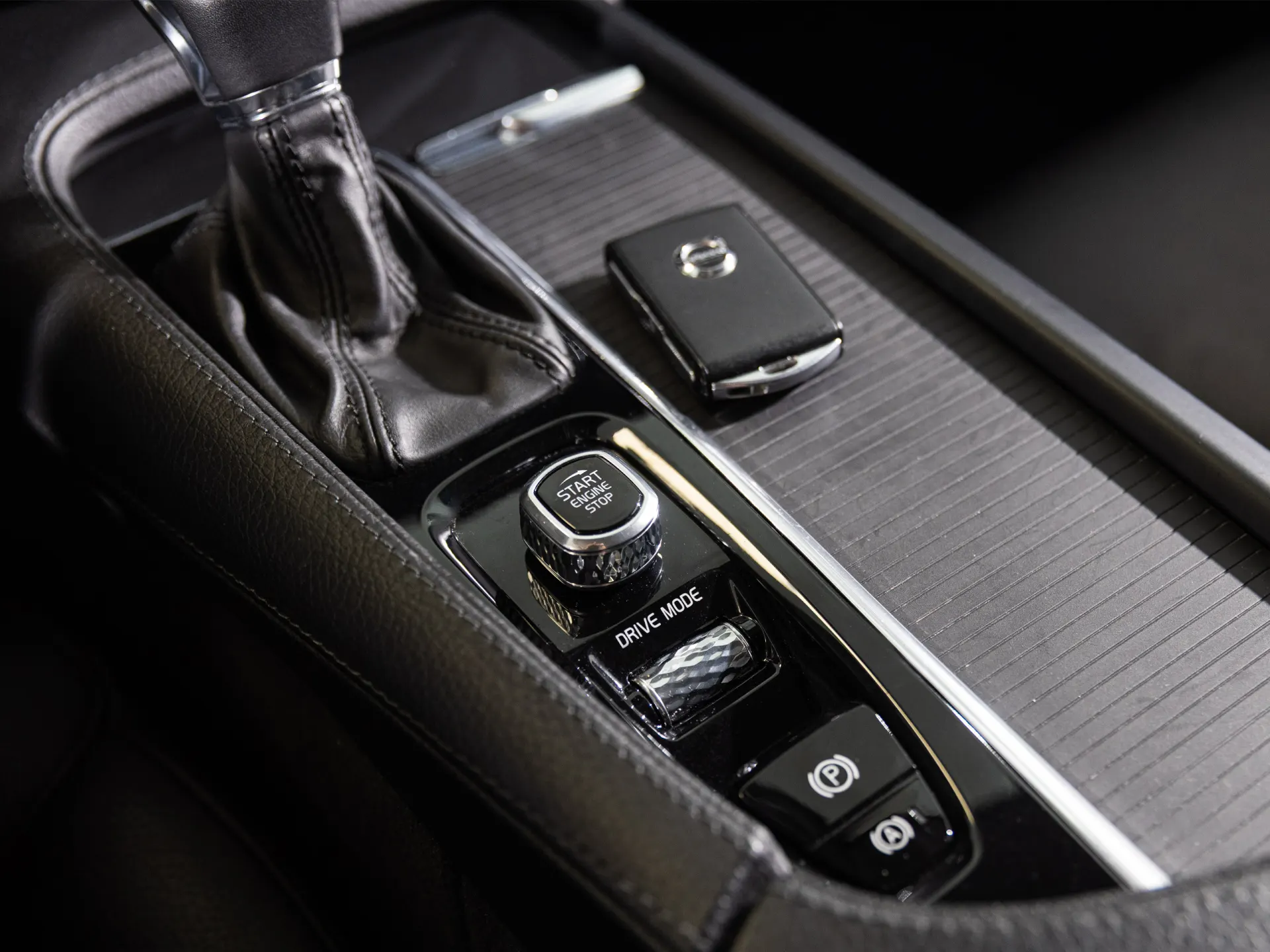 Volvo V90 2.0 D5 Momentum AWD Geartronic 24