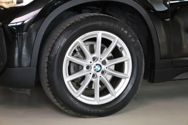 BMW X1 16 d sDrive Advantage Auto 13