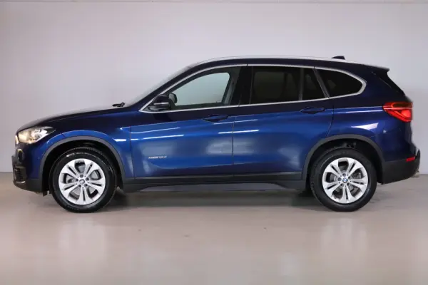 BMW X1 18 d sDrive Auto Advantage 9