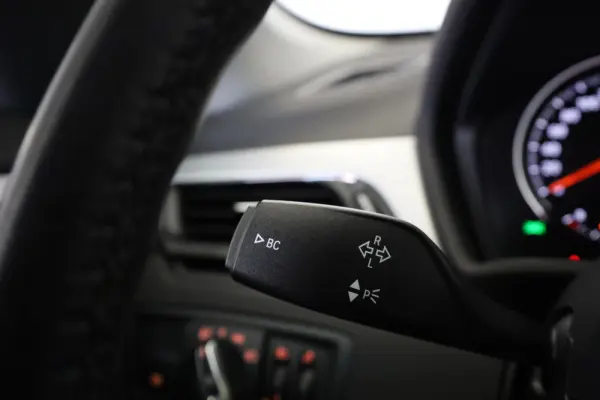 BMW X1 16 d sDrive Advantage Auto 43