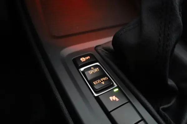 BMW X1 18 d sDrive Auto Advantage 37