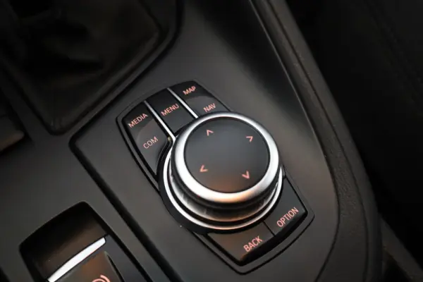 BMW X1 16 d sDrive Advantage Auto 46