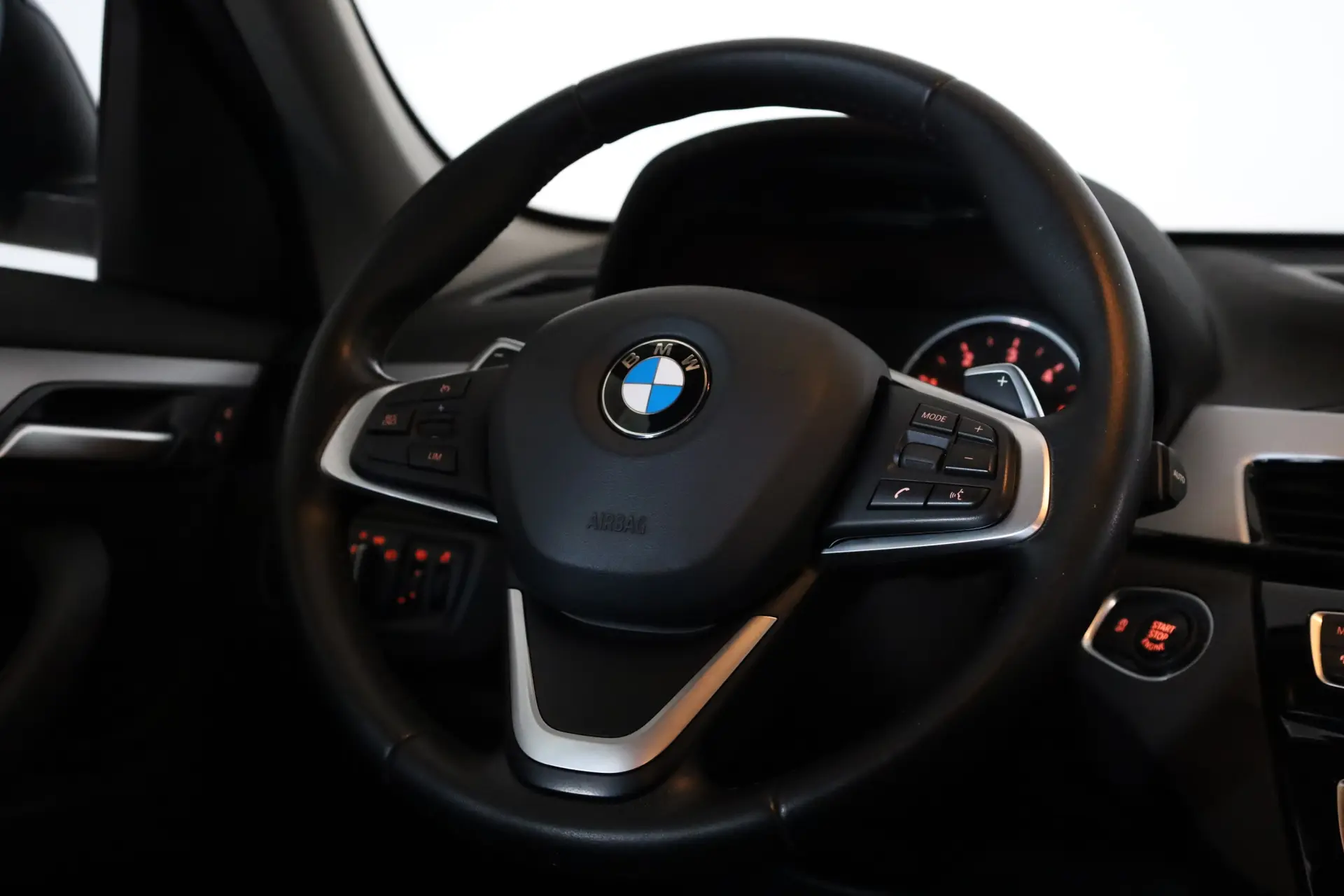 BMW X1 18 d sDrive Auto Advantage 22