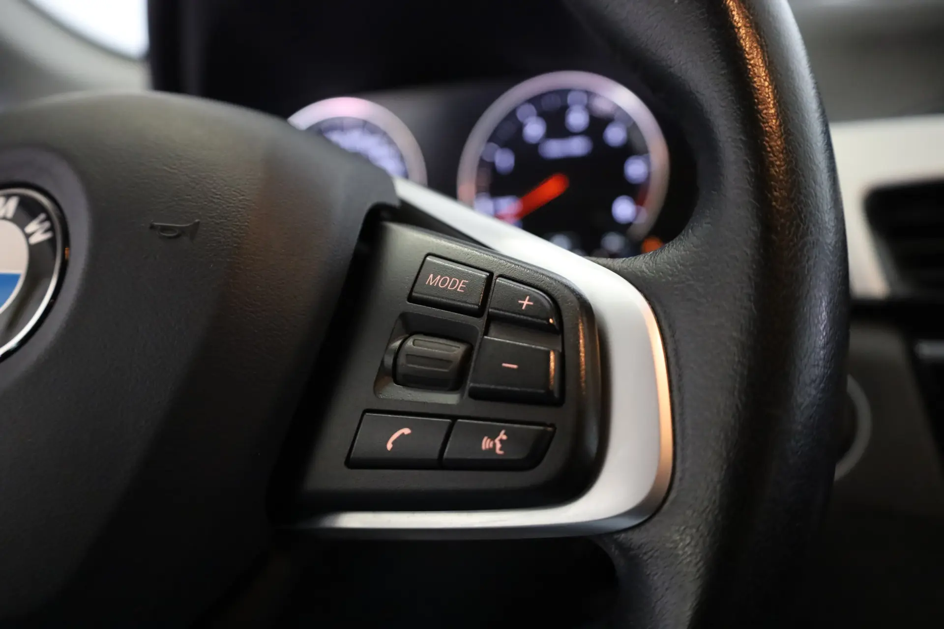 BMW X1 16 d sDrive Advantage Auto 40