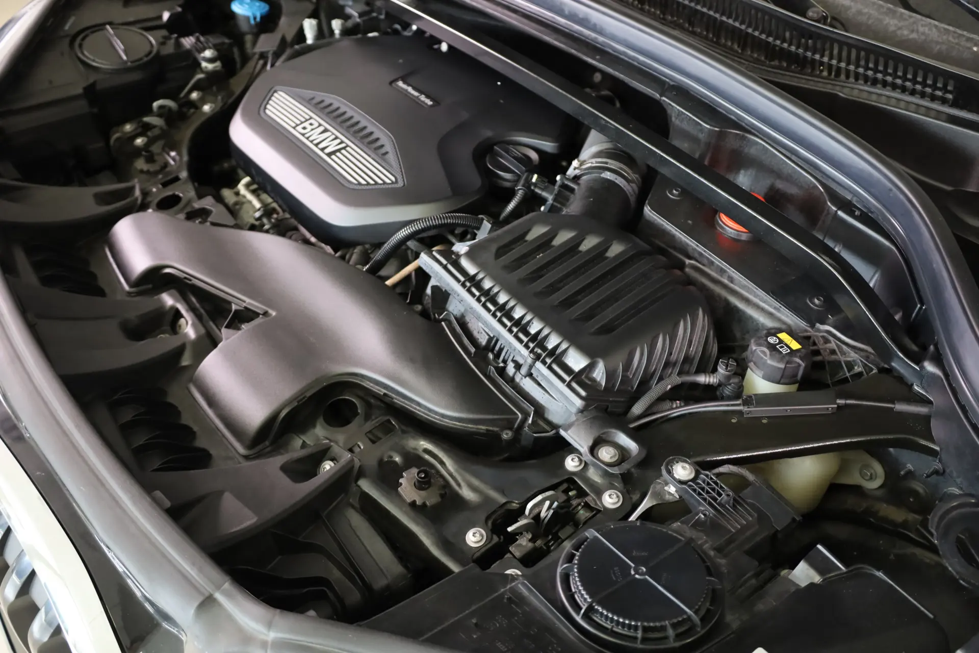 BMW X1 16 d sDrive Advantage Auto 10