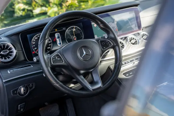 Mercedes-Benz E 220 d AMG Line Aut. 8