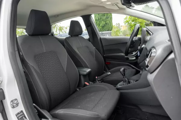 Ford Fiesta 1.0 EcoBoost MHEV Vignale 13