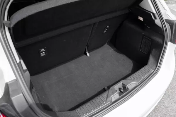 Ford Fiesta 1.0 EcoBoost MHEV Vignale 15