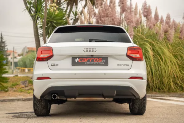 Audi Q2 30 TFSI Design S tronic 6