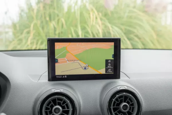 Audi Q2 30 TFSI Design S tronic 12