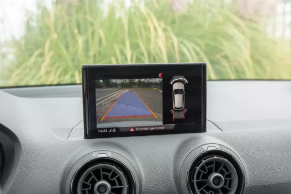 Audi Q2 30 TFSI Design S tronic 13