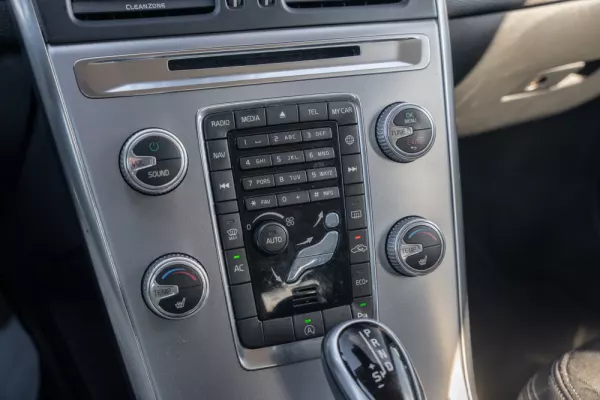 Volvo XC 60 2.0 D3 Summum Geartronic 13