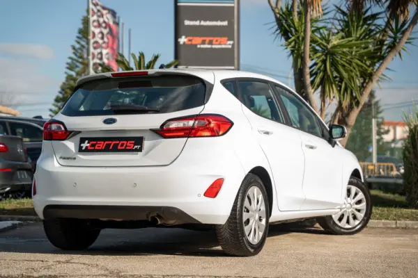 Ford Fiesta 1.1 Ti-VCT Connected 4